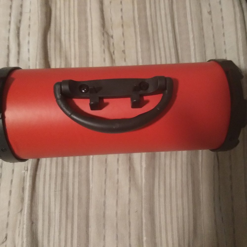 art and sound bazooka speaker